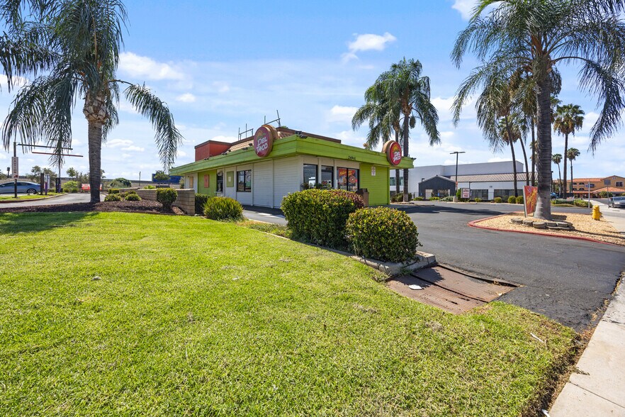 More Photos Of 24941 Elder Ave, Moreno Valley Fast Food For Sale