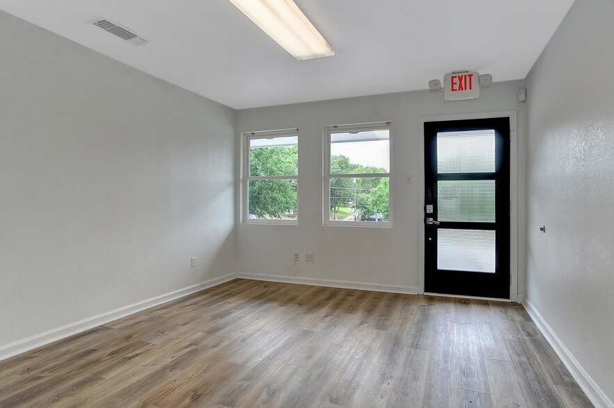 More Photos Of 2527 Fm 691, Denison Medical For Sale