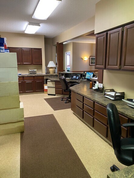 More Photos Of 1627 E Jefferson Rd, Mishawaka Office For Sale