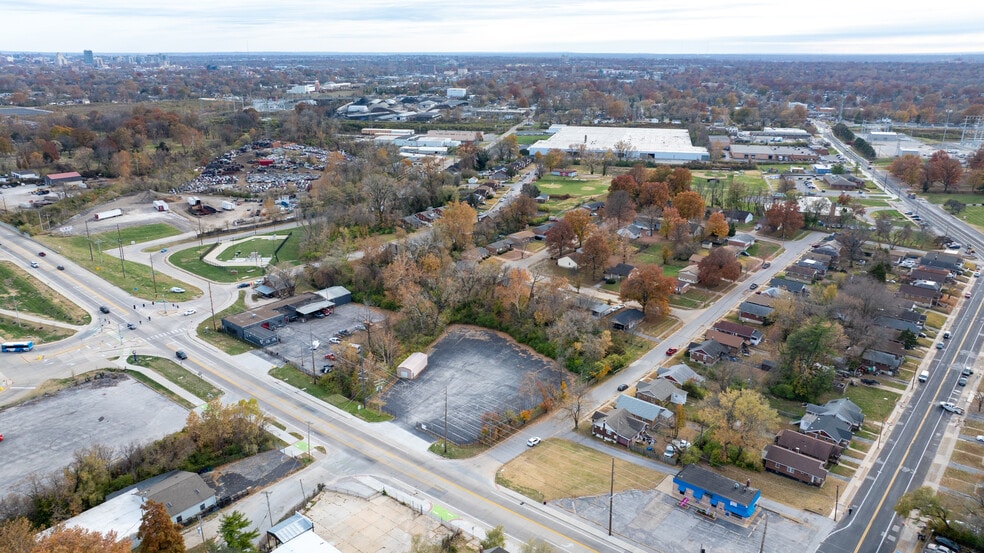 More Photos Of 7014 Saint Charles Rock Rd, Saint Louis Land For Sale