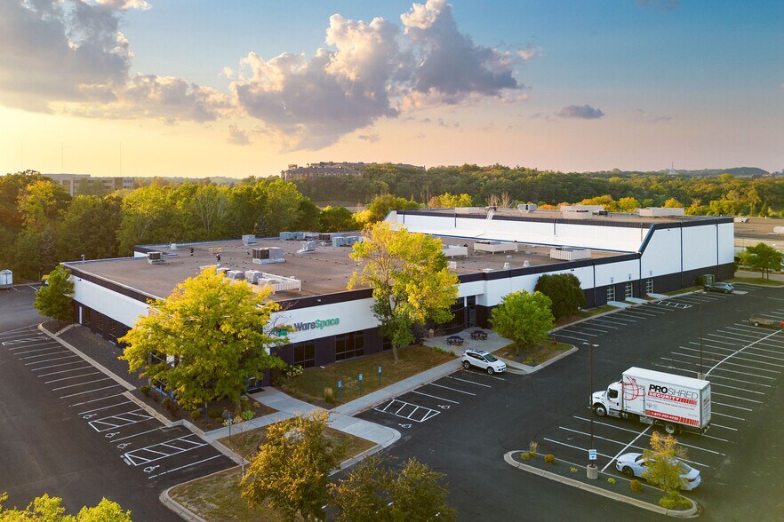More Photos Of 7500-7540 Golden Triangle Dr, Eden Prairie Warehouse For Lease