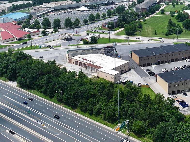 More Photos Of 6412-6424 Frankford Ave, Baltimore Warehouse For Lease