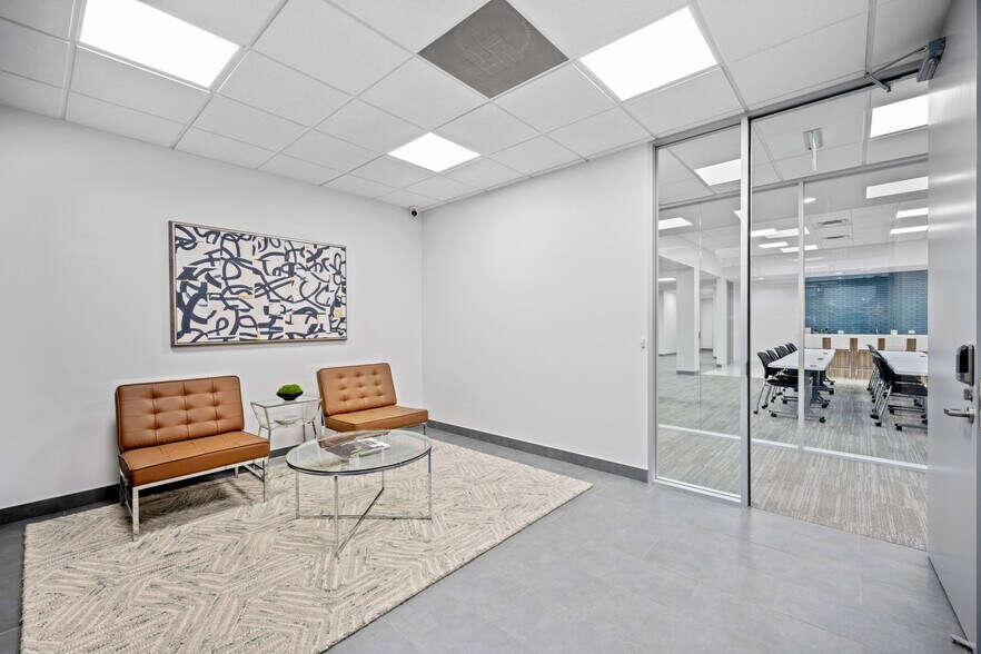 Primary Photo Of 4500-4540 Beltway Dr, Addison Showroom For Lease