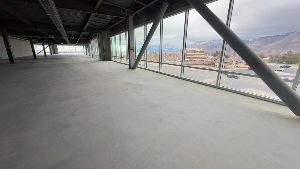 More Photos Of 5120 S 375 E, Washington Terrace Office For Lease