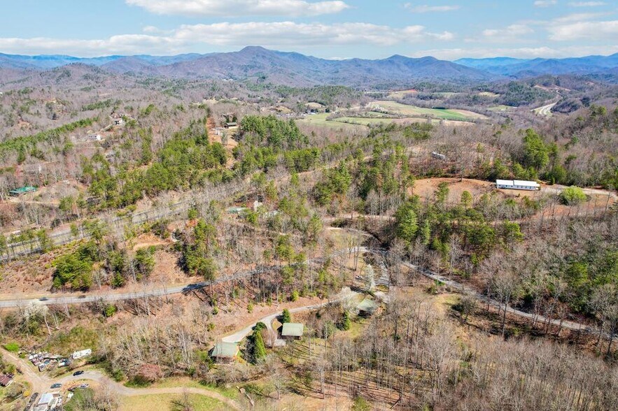 More Photos Of 33 Shepherds Creek rd, Bryson City Specialty For Sale