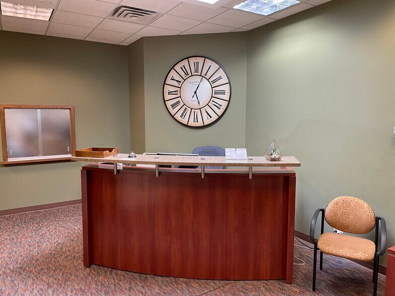 More Photos Of 2400 Big Timber Rd, Elgin Office For Sale