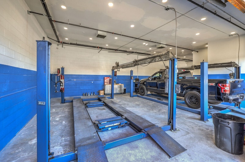 More Photos Of 3894 Spring Mountain Rd, Las Vegas Light Distribution For Sale
