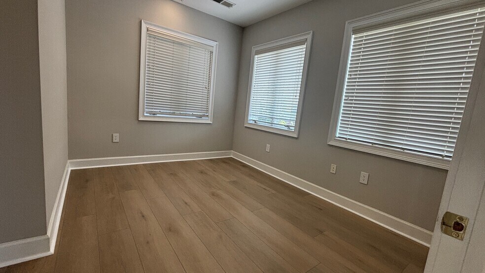 More Photos Of 3635 Peachtree Industrial Blvd, Duluth Medical For Lease