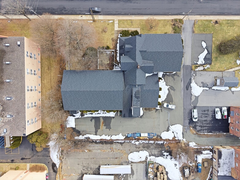 More Photos Of 659 Broad St, Emmaus Apartments For Sale