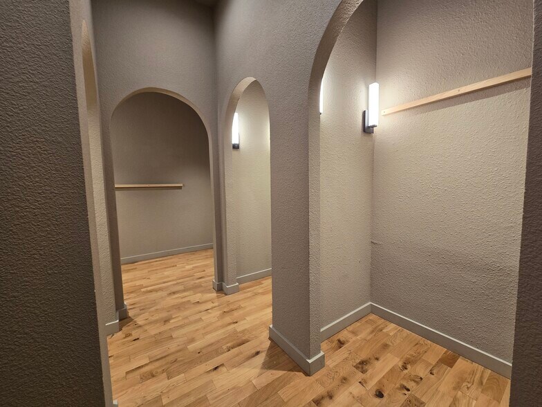 More Photos Of 666 Bridgeway, Sausalito General Retail For Sale