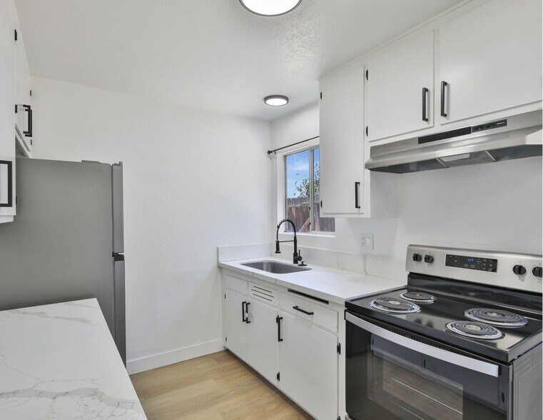 More Photos Of 26674 Ward St, Highland Apartments For Sale