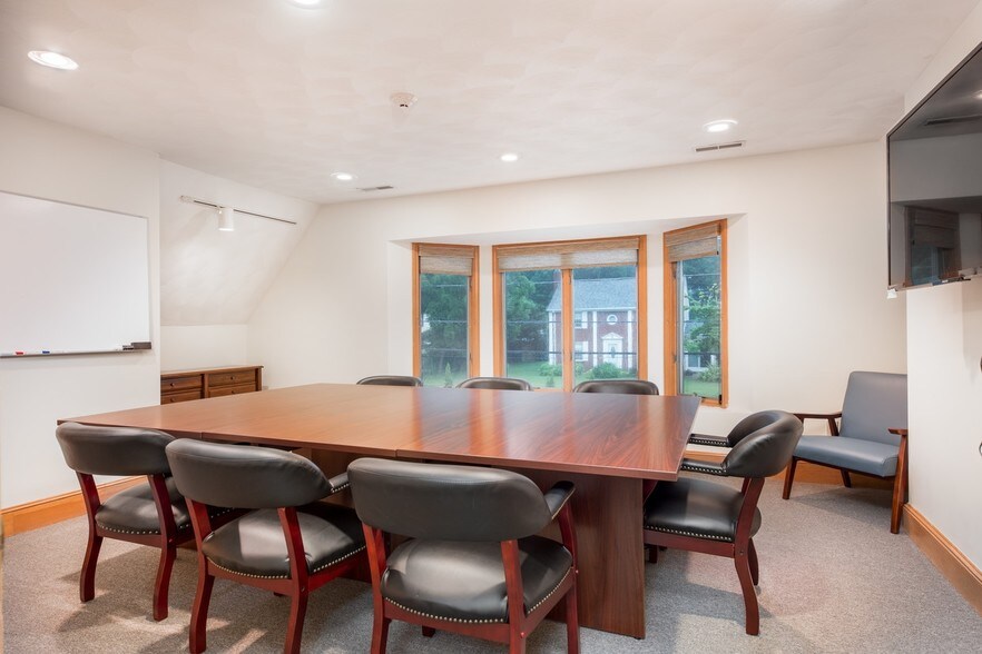 More Photos Of 4300 Post Rd, Warwick Medical For Sale