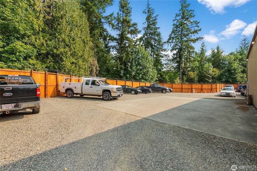 More Photos Of 9707 Key Peninsula Hwy NW, Gig Harbor General Retail For Sale