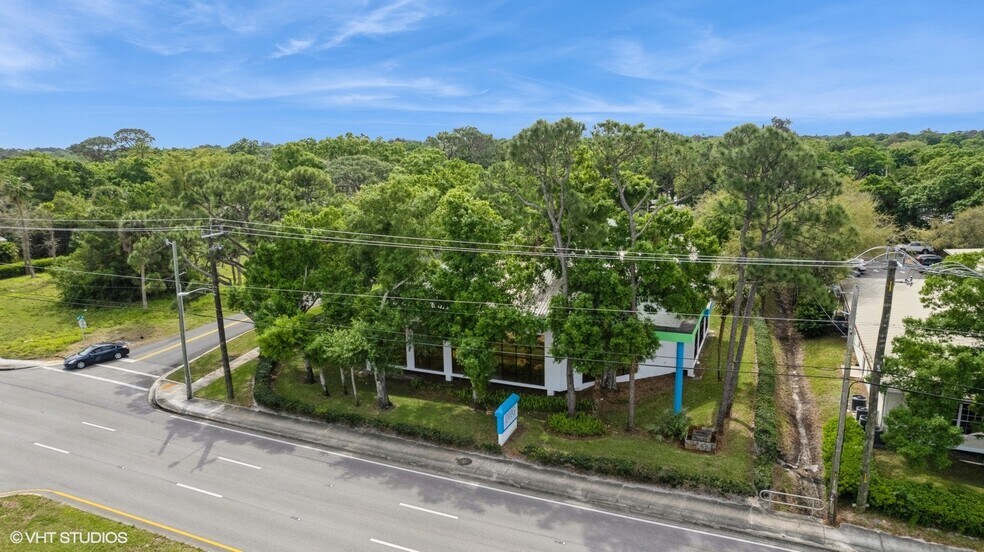 More Photos Of 3333 20th St, Vero Beach Medical For Sale
