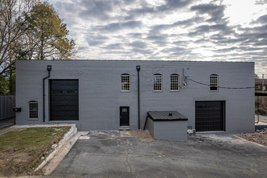 More Photos Of 313 S Government St, Lincolnton Office For Sale