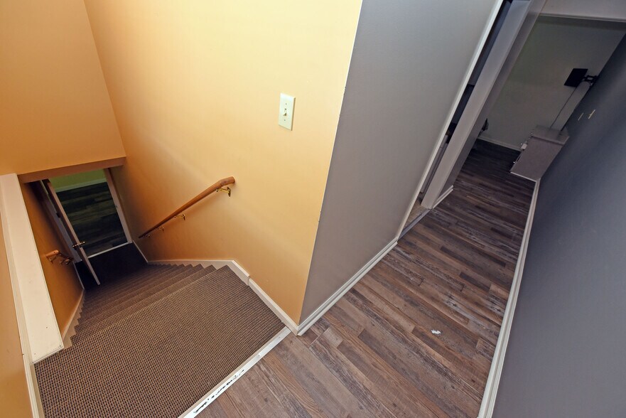 More Photos Of 10 Deer Crossing Trl, Blairsville Office For Lease