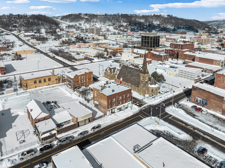 More Photos Of 205 S 4th St, Steubenville Apartments For Sale
