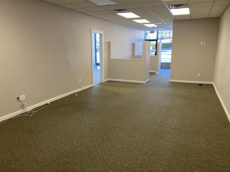 More Photos Of 1315-1317 North Ave, New Rochelle Storefront For Lease