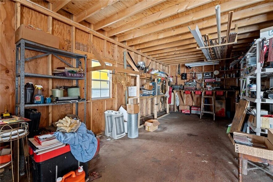 More Photos Of 1016 State Route 13, Cortland Flex For Sale