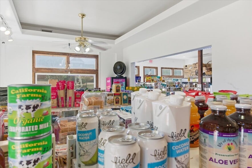 More Photos Of 152 E Main St, Naturita Convenience Store For Sale