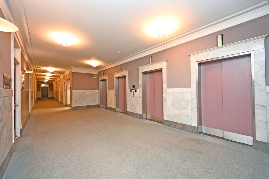 More Photos Of 19 Garfield Pl, Cincinnati Multifamily For Sale