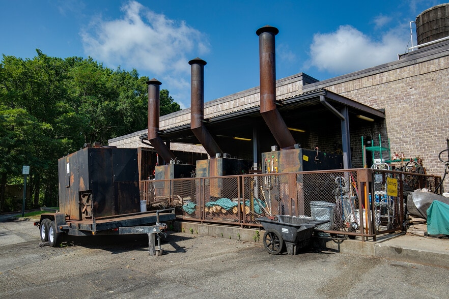 More Photos Of 8205 W Broad St, Richmond Restaurant For Sale