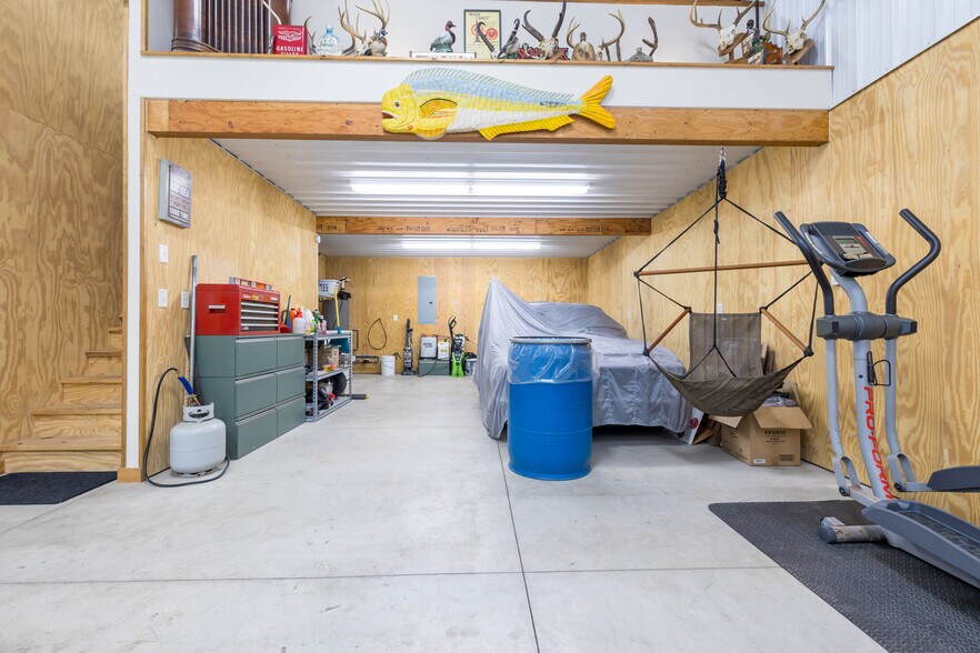 More Photos Of 113 E Kress St, Russells Point Flex For Sale