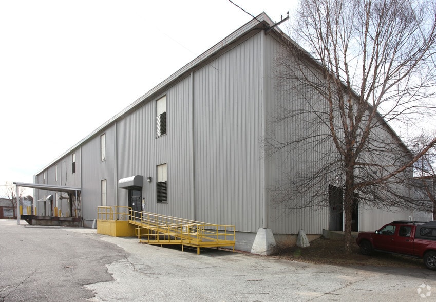 More Photos Of 1069 E Mountain St, Kernersville Warehouse For Lease