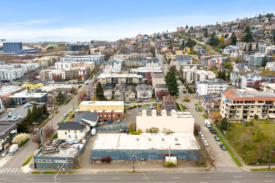 More Photos Of 807 Aurora Ave N, Seattle Warehouse For Sale