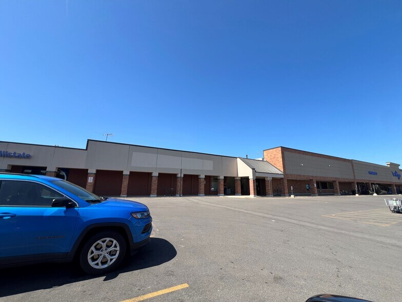 More Photos Of 2953-2989 Derr Rd, Springfield General Retail For Lease