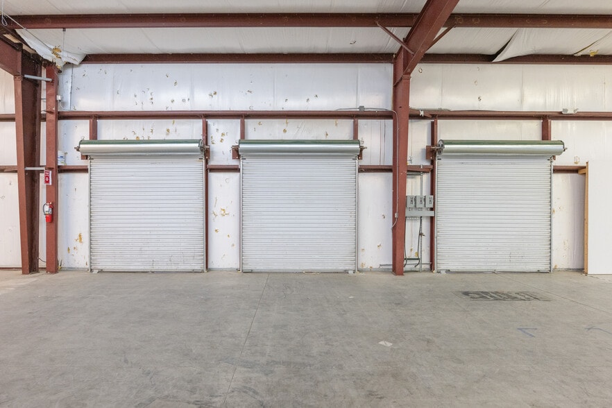 More Photos Of 19225 Main St W, Huntingdon General Retail For Sale