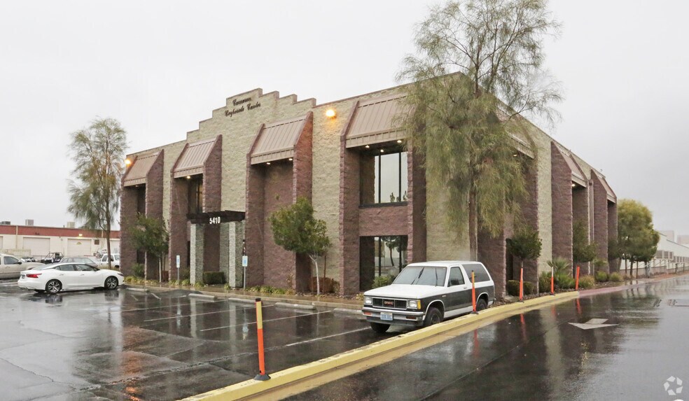 More Photos Of 5410 Cameron St, Las Vegas Office For Lease