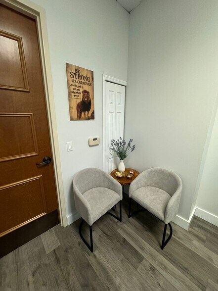 More Photos Of 6996 Piazza Grande Ave, Orlando Office For Lease