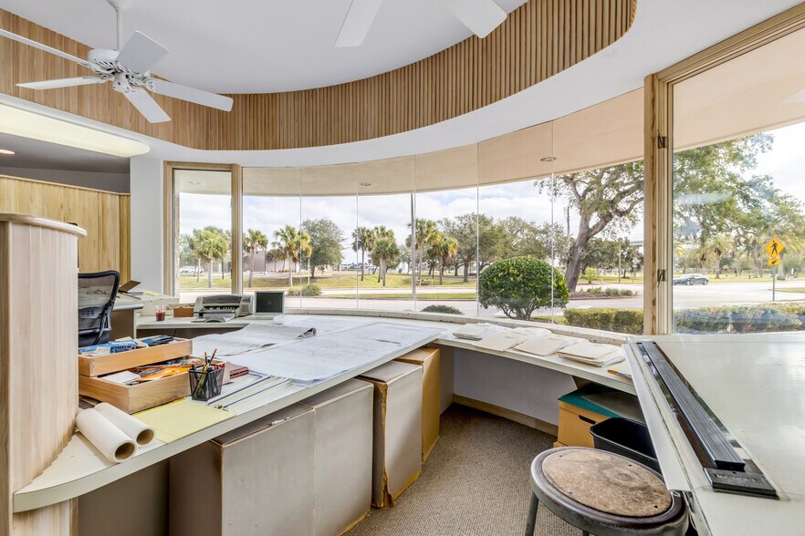 More Photos Of 100-104 Riverside Dr, New Smyrna Beach Office For Sale