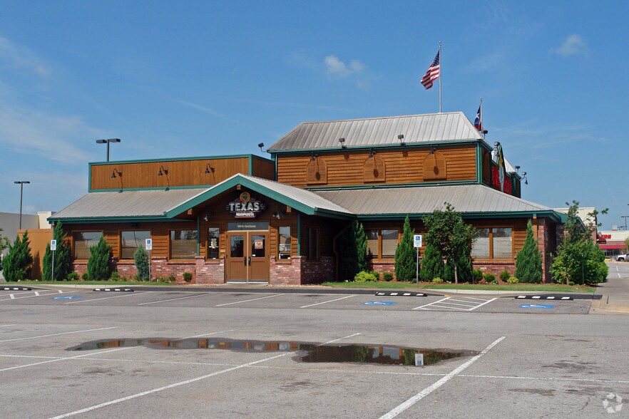 More Photos Of 2300 W Memorial Rd, Oklahoma City Unknown For Lease