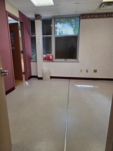 More Photos Of 329 Belleville Ave, Bloomfield Medical For Lease
