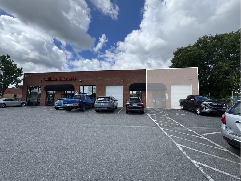 Primary Photo Of 5647 Brookshire Blvd, Charlotte Freestanding For Lease