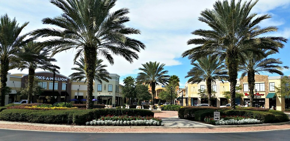 More Photos Of 1479 Town Center Dr, Lakeland Unknown For Lease