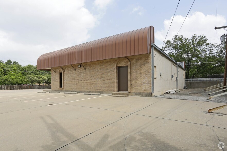 More Photos Of 3610-3616 Saturn Rd, Garland Office For Lease