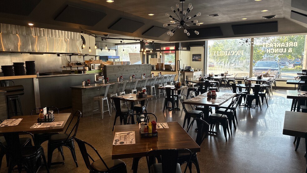 More Photos Of 1105 MA-28 Rt, South Yarmouth Restaurant For Sale