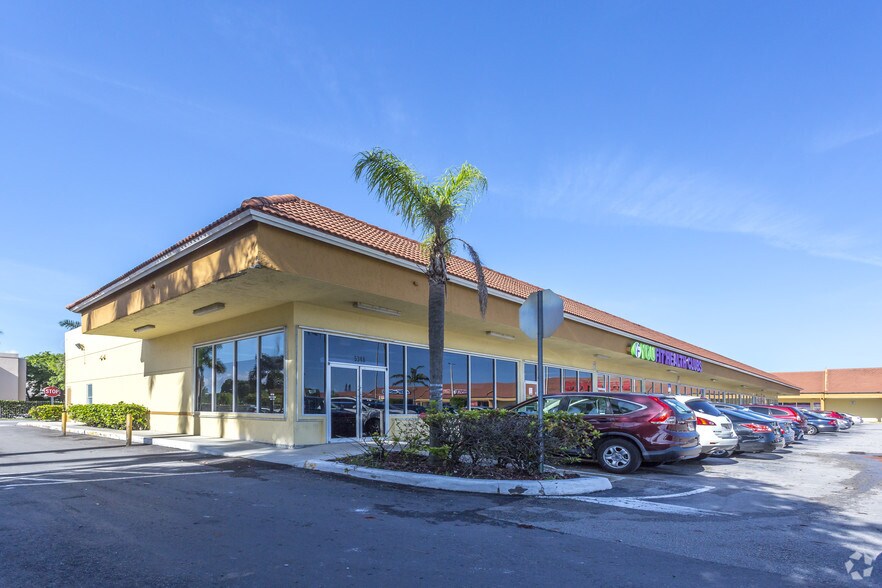 More Photos Of 5360 W 16th Ave, Hialeah Unknown For Lease