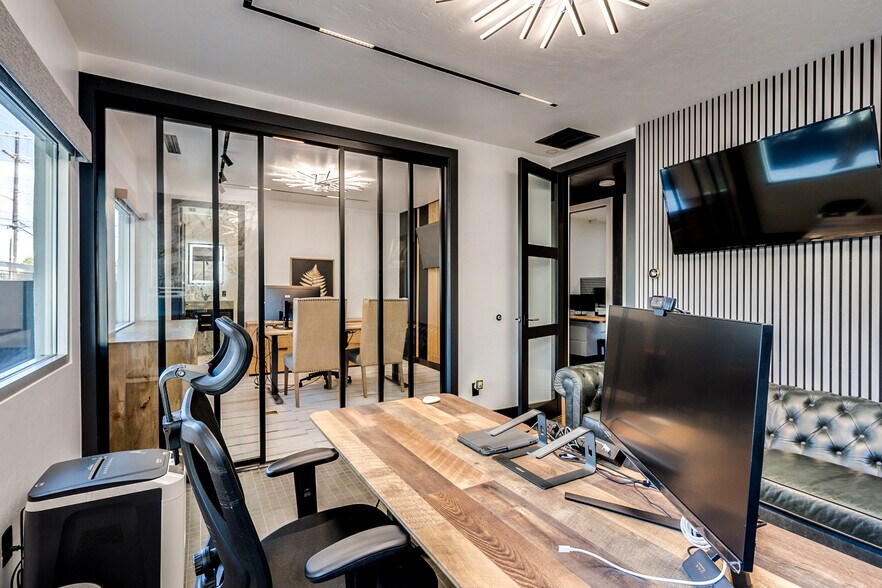 More Photos Of 1140 N Rosemont Blvd, Tucson Research And Development For Sale