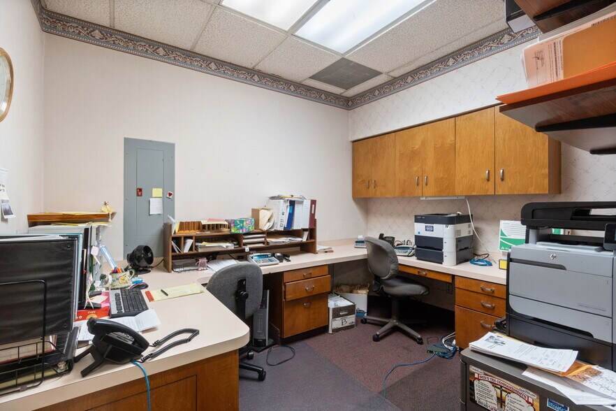 More Photos Of 3520 E Shields Ave, Fresno Medical For Sale