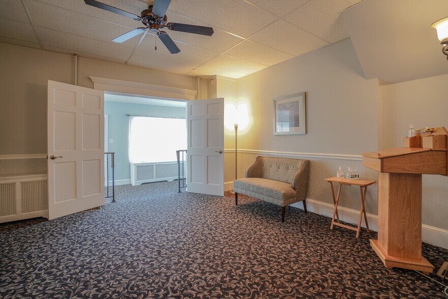 More Photos Of 625 Byberry Rd, Philadelphia Funeral Home For Sale