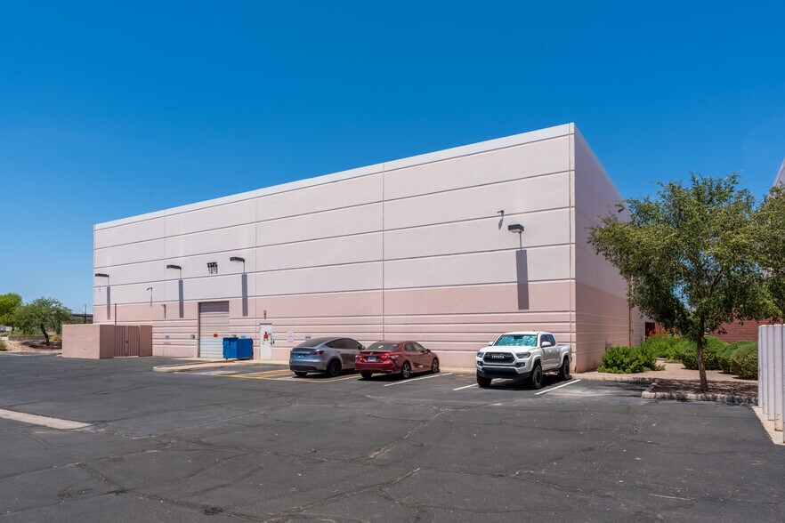 More Photos Of 1375 W Drivers Way, Tempe Light Distribution For Sale