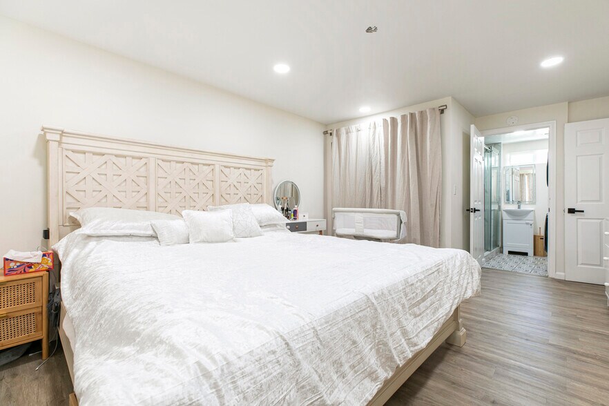 More Photos Of 343 Concord St, Glendale Apartments For Sale