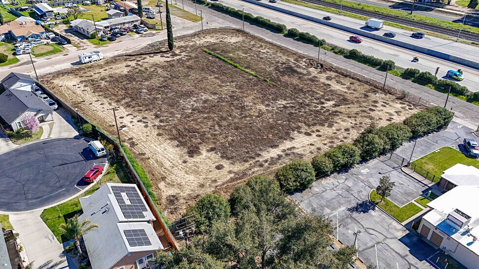 More Photos Of 971 E Broadway Ave, Atwater Office For Lease