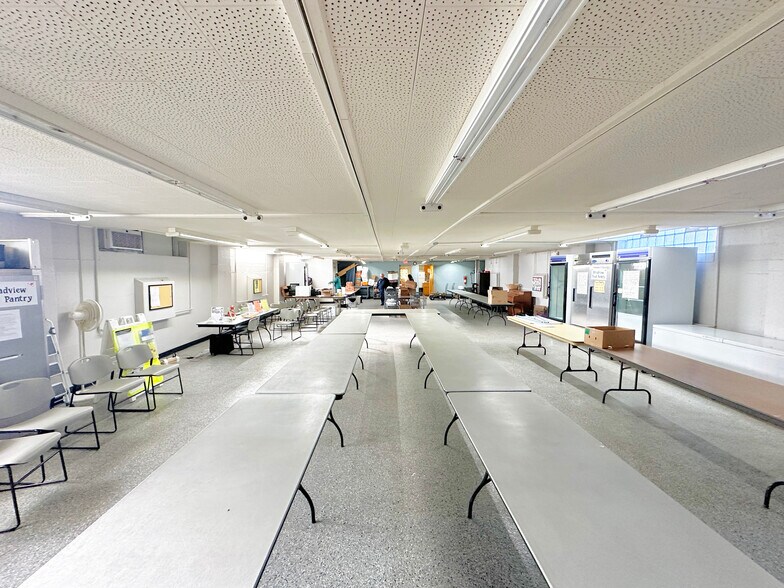 More Photos Of 2000 W Roosevelt Rd, Broadview Religious Facility For Sale