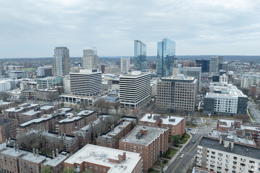 More Photos Of 445 Hamilton Ave, White Plains Office For Lease