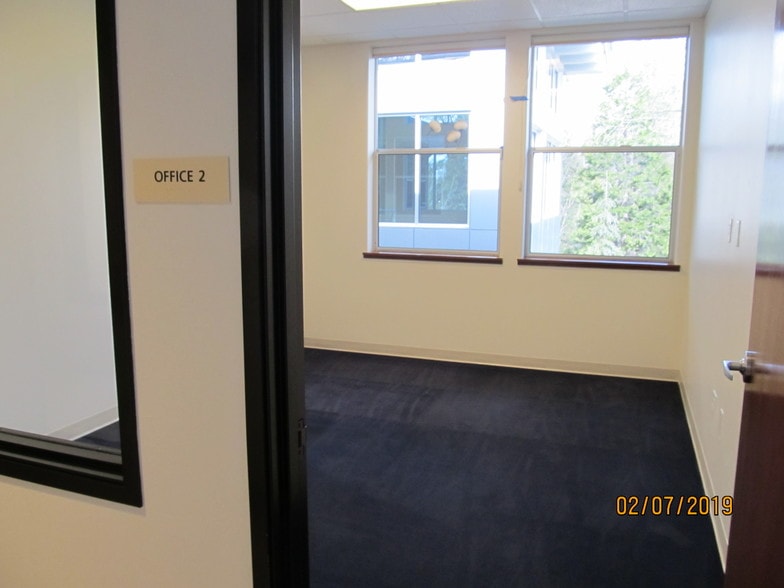 More Photos Of 420 Sierra College Dr, Grass Valley Loft Creative Space For Lease